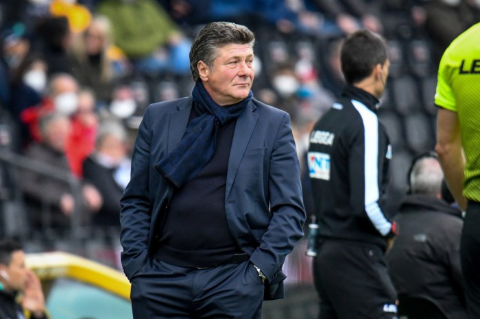 Mazzarri “Real grande squadra, Osimhen? Non ha 90′ nelle gambe” Mazzarri “Real grande squadra, Osimhen? Non ha 90′ nelle gambe”