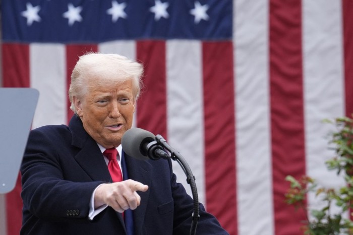 Dazi, Trump “Pausa di 90 giorni tranne che per la Cina” Dazi, Trump “Pausa di 90 giorni tranne che per la Cina”